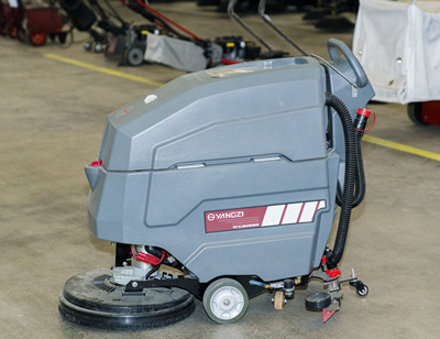 手推式洗地機(jī)